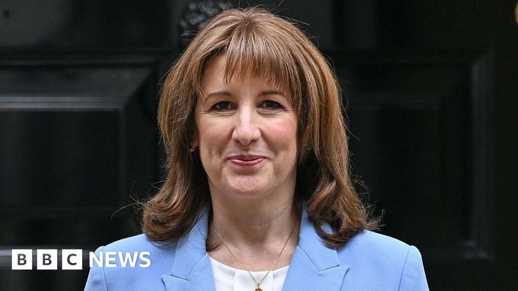 Reeves vows to stop UK tech from 'drifting abroad'