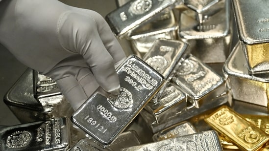 Silver prices surge by 6 per cent after 10 days of slump. Check rates here