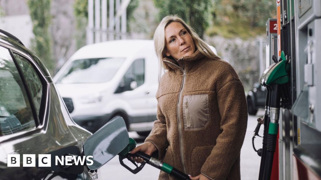Record monthly rise in petrol and diesel prices, says RAC