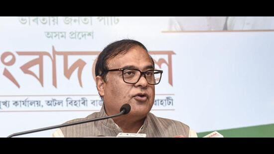 Sarma accuses Cong of using Pak-linked group’s docs to forge his wife’s passports