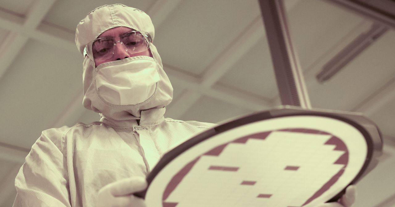 The Ridiculously Nerdy Intel Bet That Could Rake in Billions