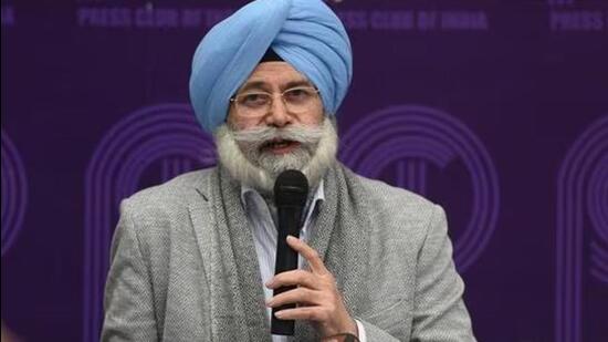 Lawyer for 1984 riot victims, ex-AAP MLA HS Phoolka joins BJP