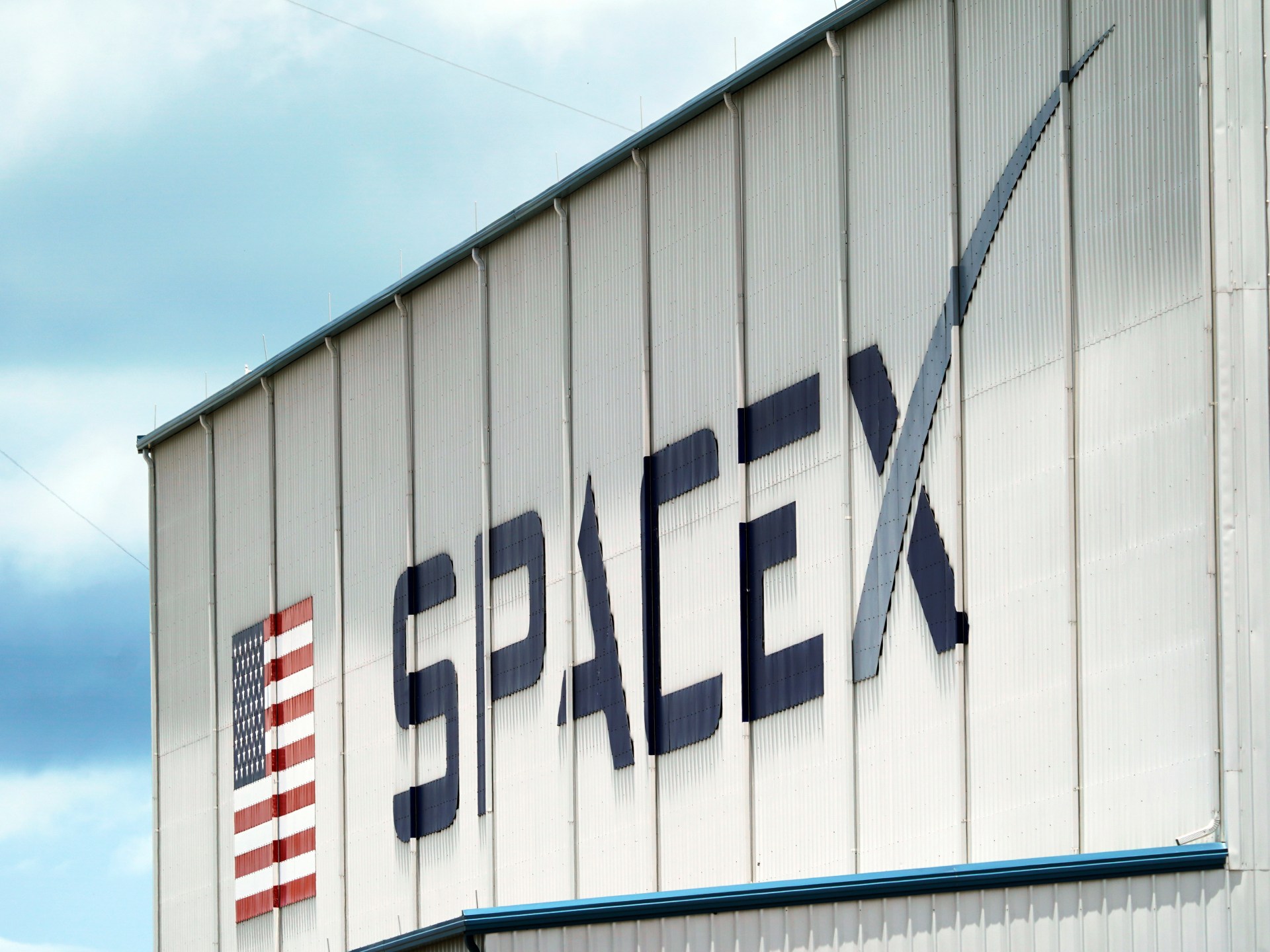 Elon Musk’s SpaceX unveils filing for blockbuster IPO