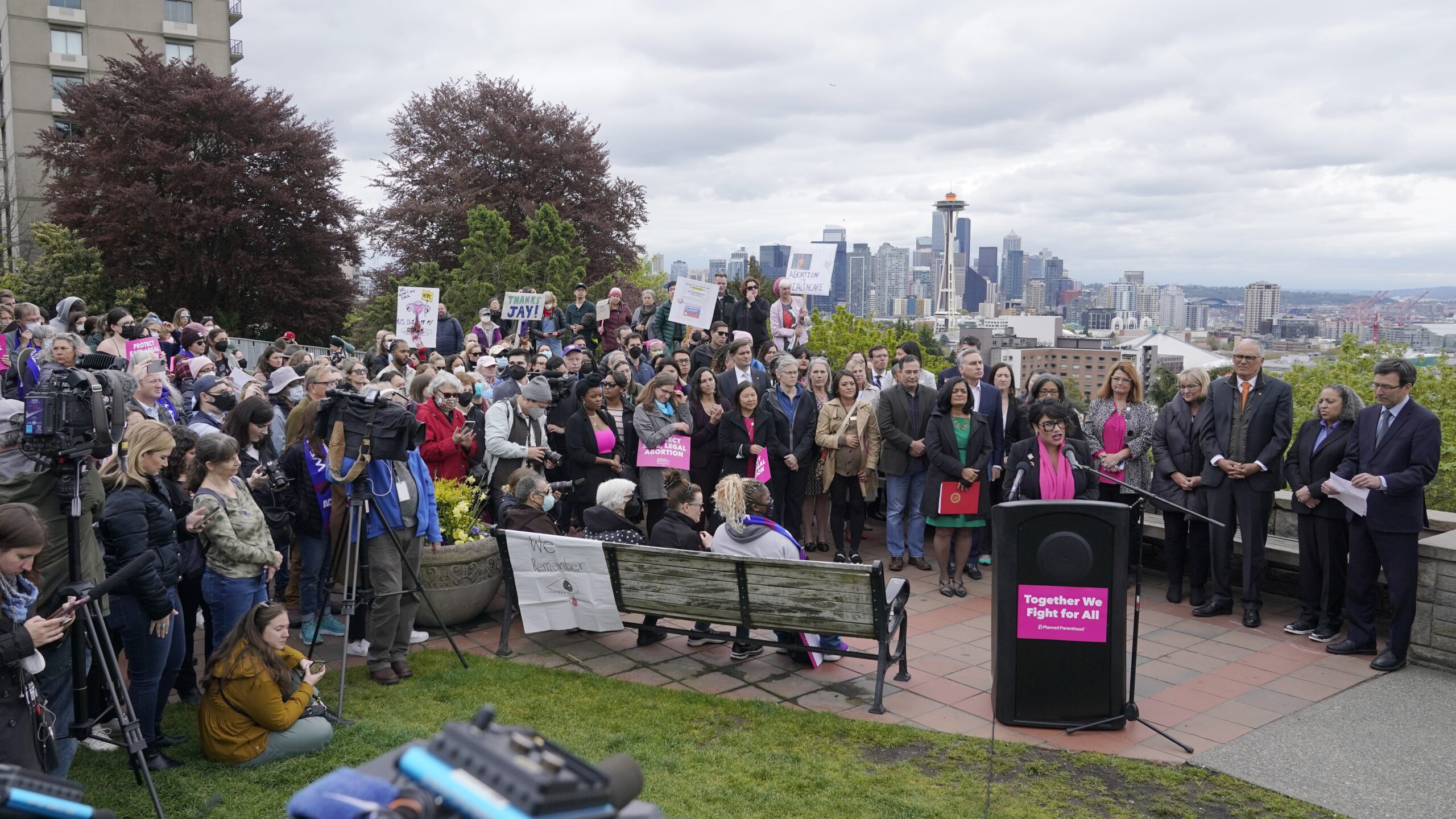 Abortion pills "just in case"? Planned Parenthood will offer them in two states