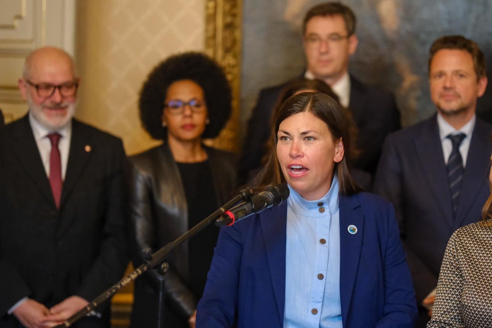 Liberal U.S. mayors team up with European counterparts to fight authoritarianism