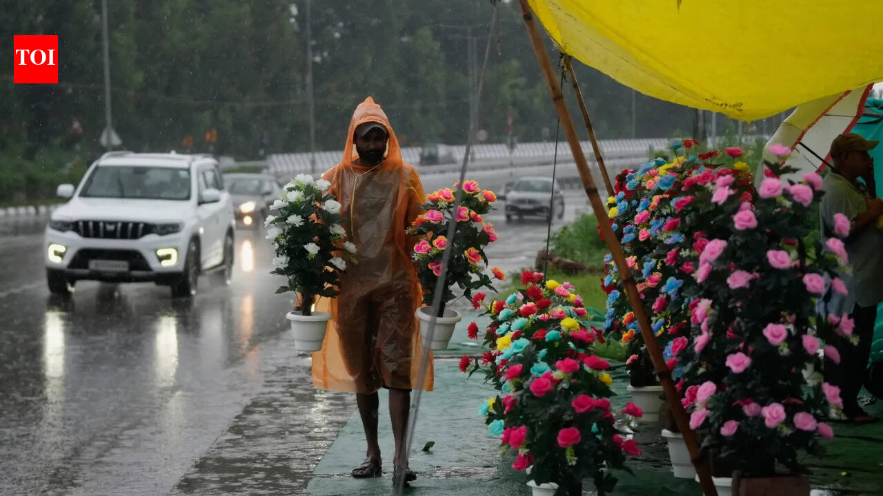 Jammu and Kashmir: Schools closed in Kishtwar, Doda amid inclement weather