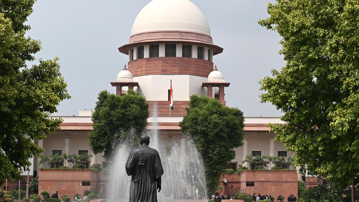 Supreme Court stays High Court order to recover ₹5 lakh from Noida DM in NSA detention case