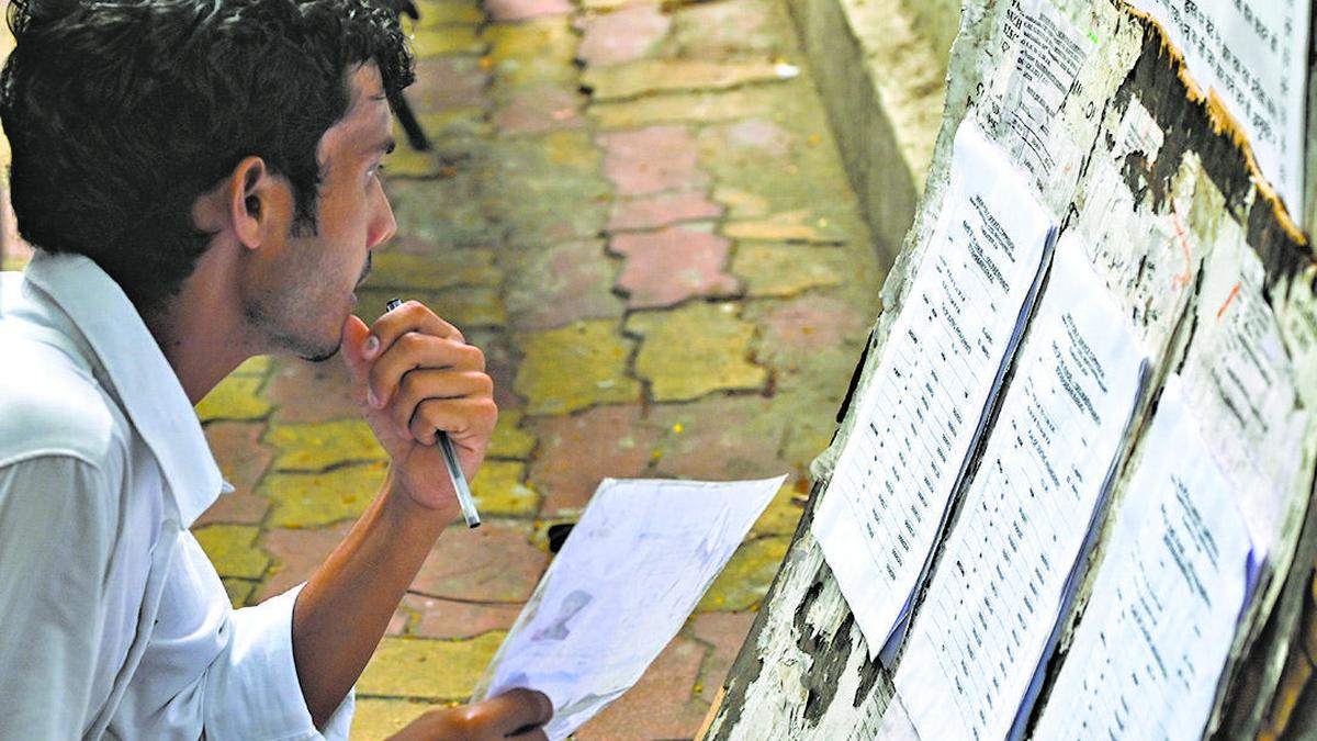 Break-up of marks needed to aid prep, say UPSC candidates