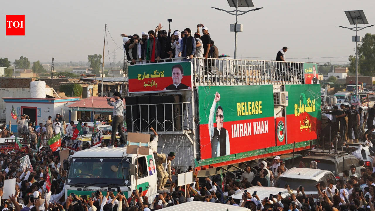Another showdown brewing in Pak? Imran Khan supporters hit streets after talks fail