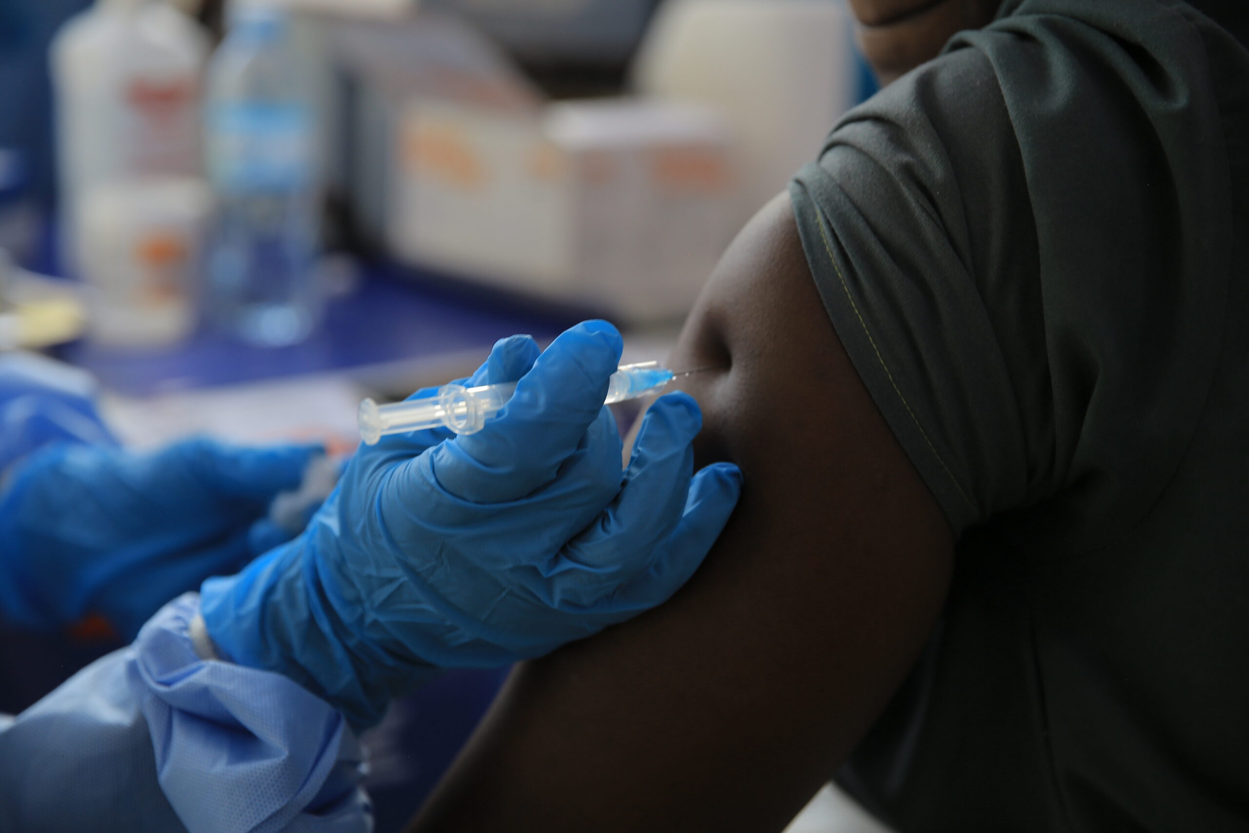 Nigeria confirms an Ebola case in Abuja as a woman arriving from Uganda tests positive